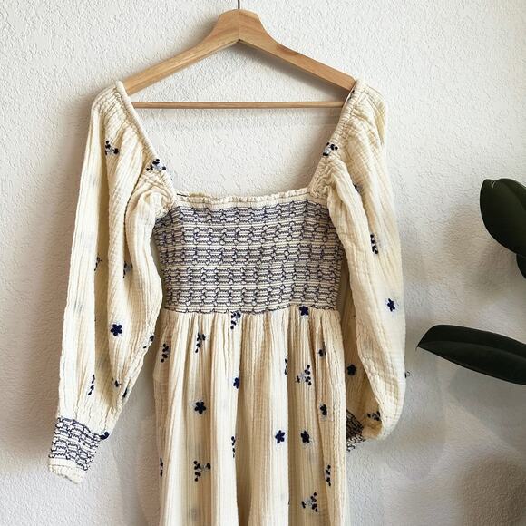 Free People Dahlia Jumpsuit Size Small Smocked Embroidered Boho Prairie Cottage - Picture 7 of 10